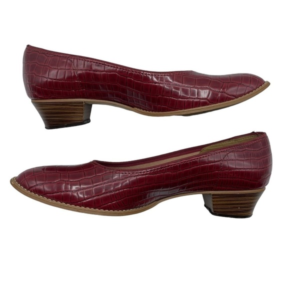 Vintage QualiCraft Casualets Red Crocodile Embossed Block Heels Pumps Size 9 - Picture 9 of 16